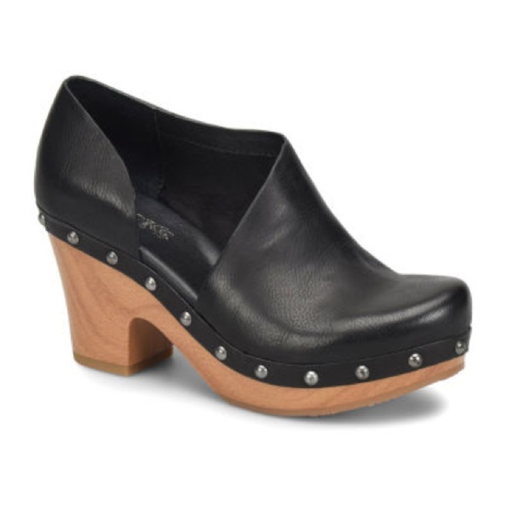 Korks Shoes